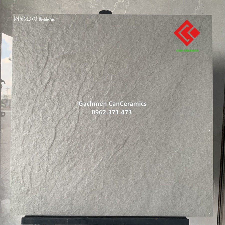 đá đồng chất nhám sần màu xám ghi đậm chống trơn trượt tốt 60x60 cm